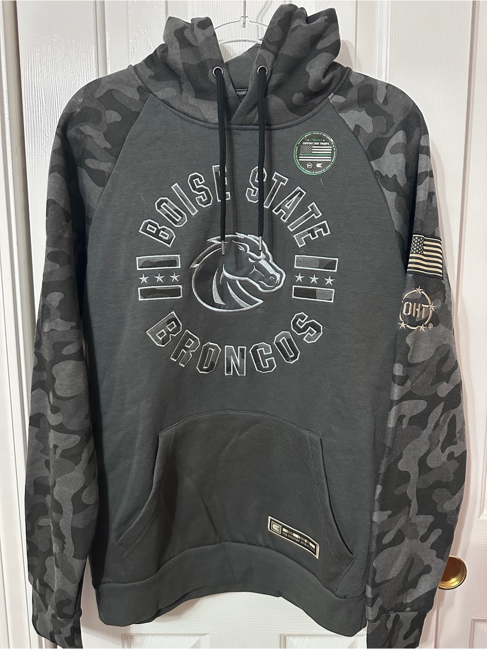 Colosseum Gray Camo Boise State Broncos Pullover Hoodie